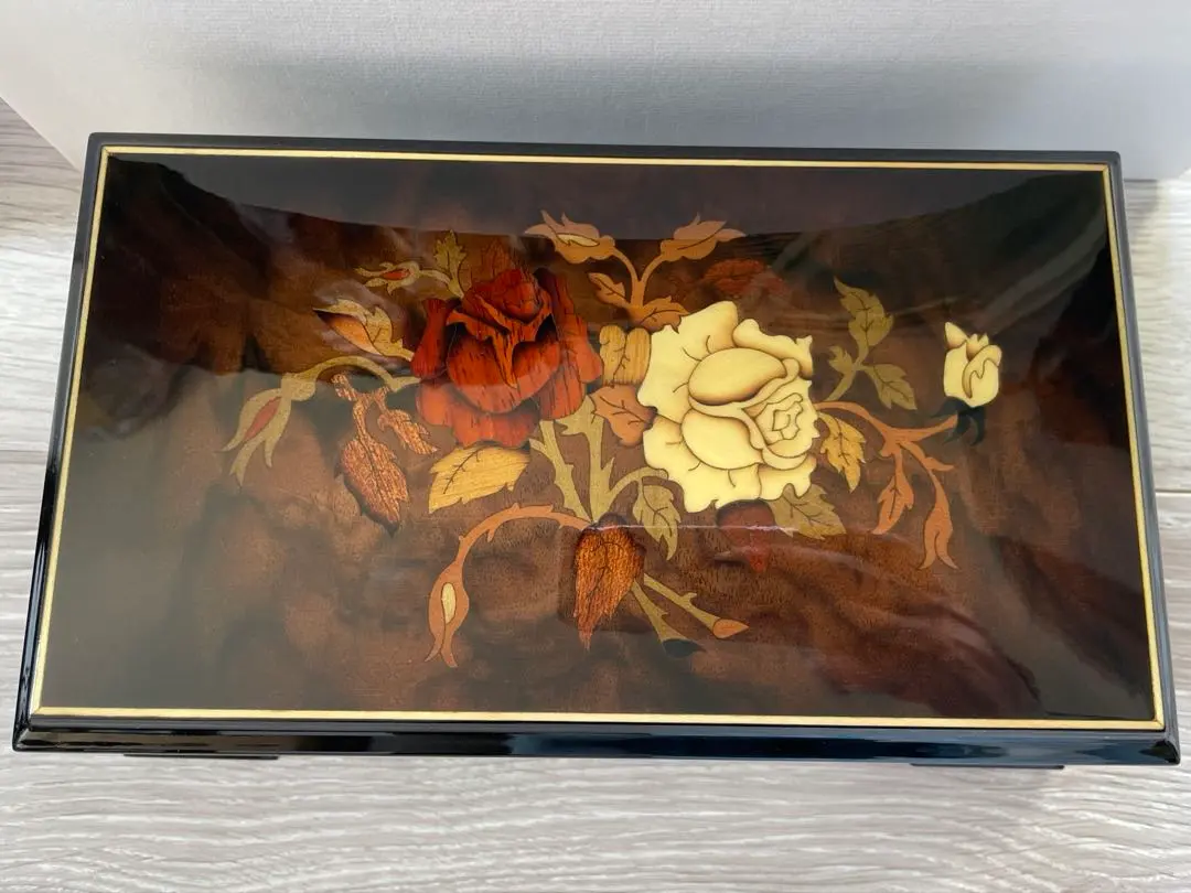 Thumbnail of ROUGE 72-note Swiss Music Box 【Canon】