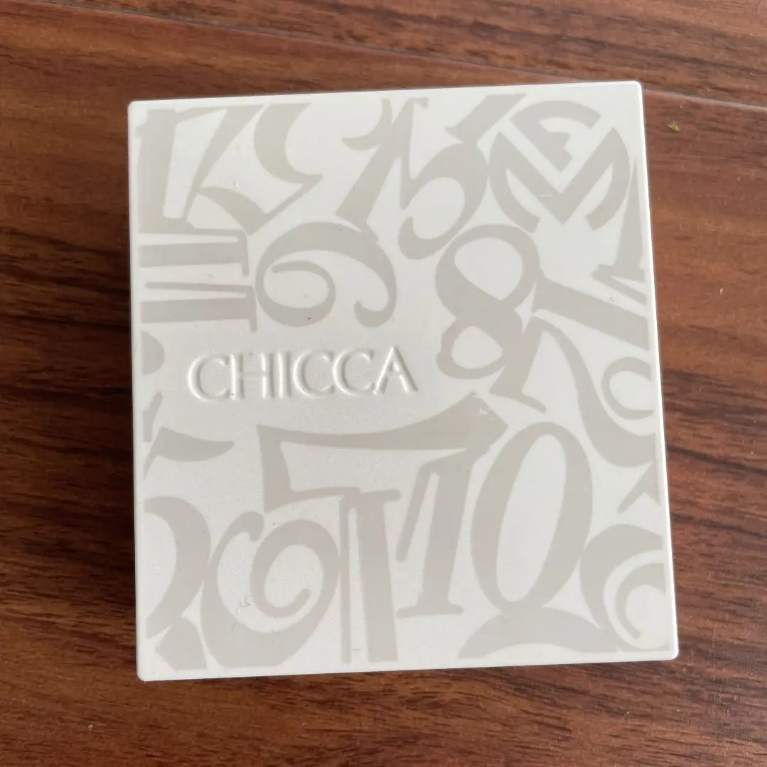 2025年最新】chicca ラディアントヌード プレストパウダーの人気