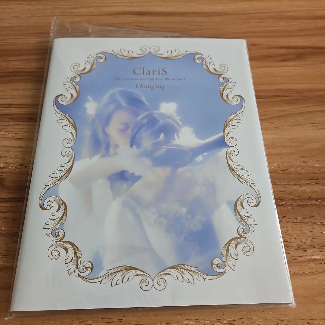 ClariS CD 18枚 まとめ売り 初回盤 ほぼ帯付き 写真集 おまけ ClariS CD 18枚 まとめ売り 初回盤 ほぼ帯付き 写真集 おまけ