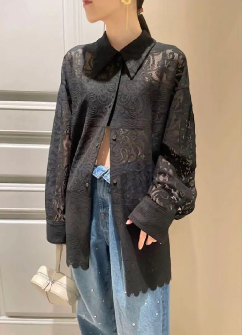 オーナメントミラーレースオーバーシャツ LILY BROWN（リリーブラウン）の「オーナメントミラーレース