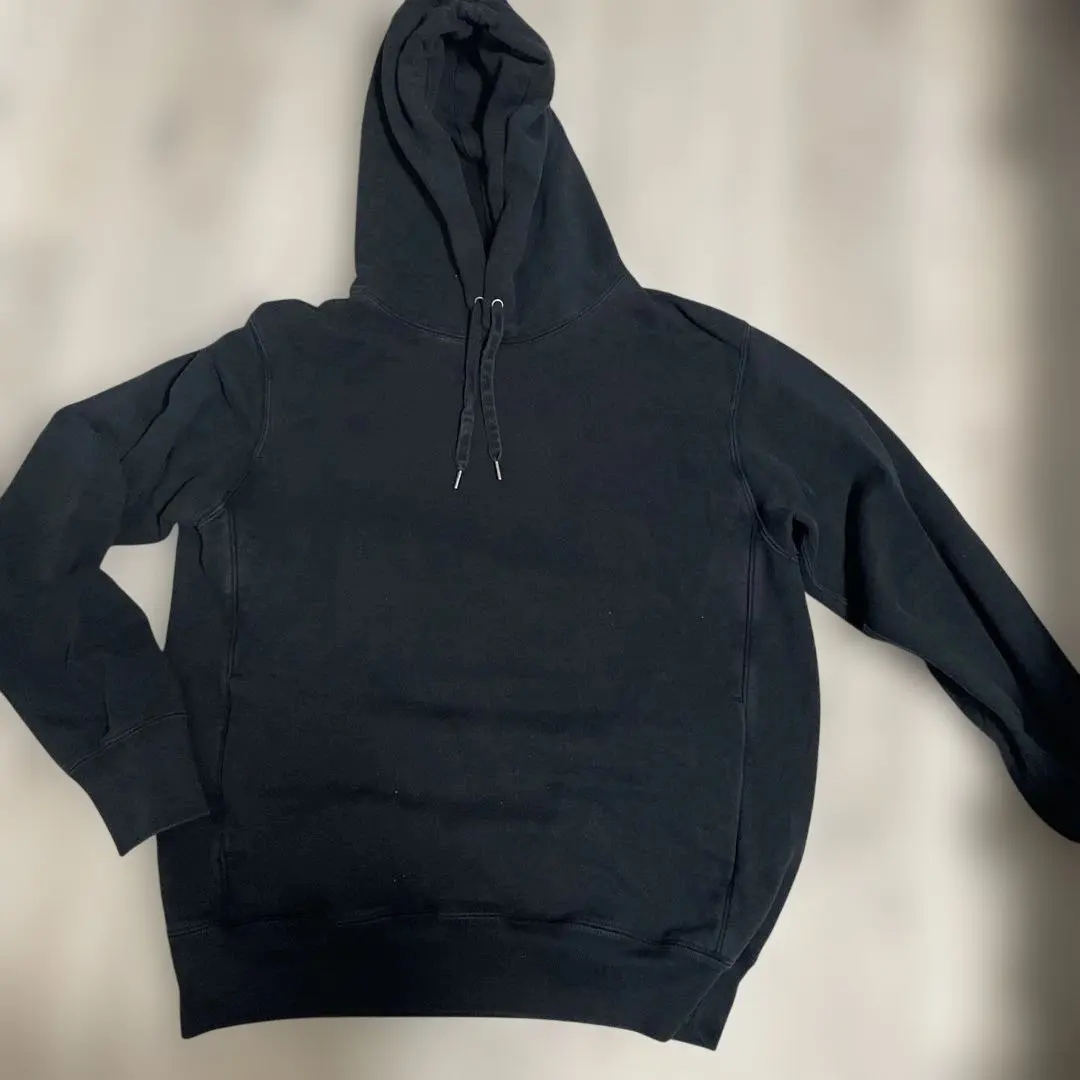 Thumbnail of UNIQLO Uniqlo Black L size Hoodie Sweatshirt