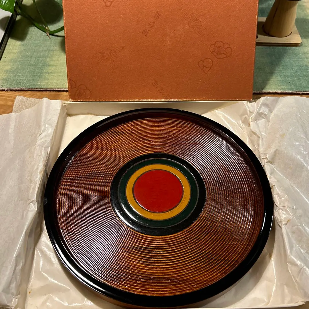 未使用　香川漆器　讃岐彫　独楽塗　天然木　二段丸重　重箱　菓子器　茶道　茶道具 Amazon.co.jp: 香川漆器 讃岐彫 独楽塗 天然木 二段丸重 重箱