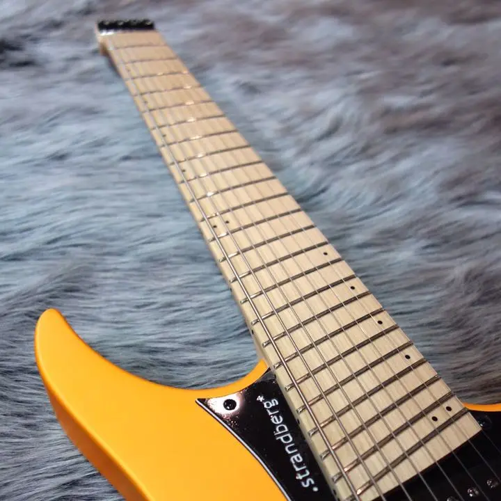 2025年最新】ヘッドレスギター strandbergの人気アイテム - メルカリ