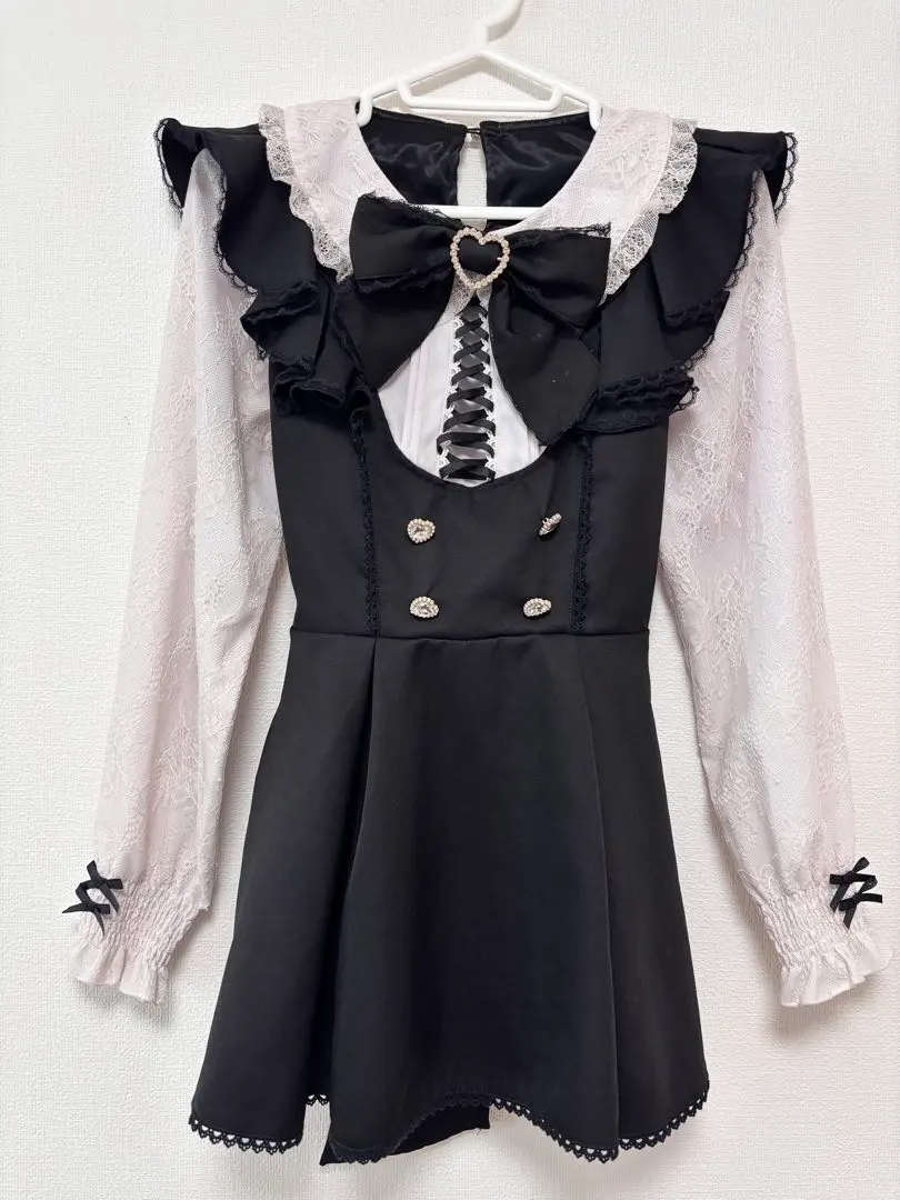 Thumbnail of LIZ LISA Frill Spindle Set Up