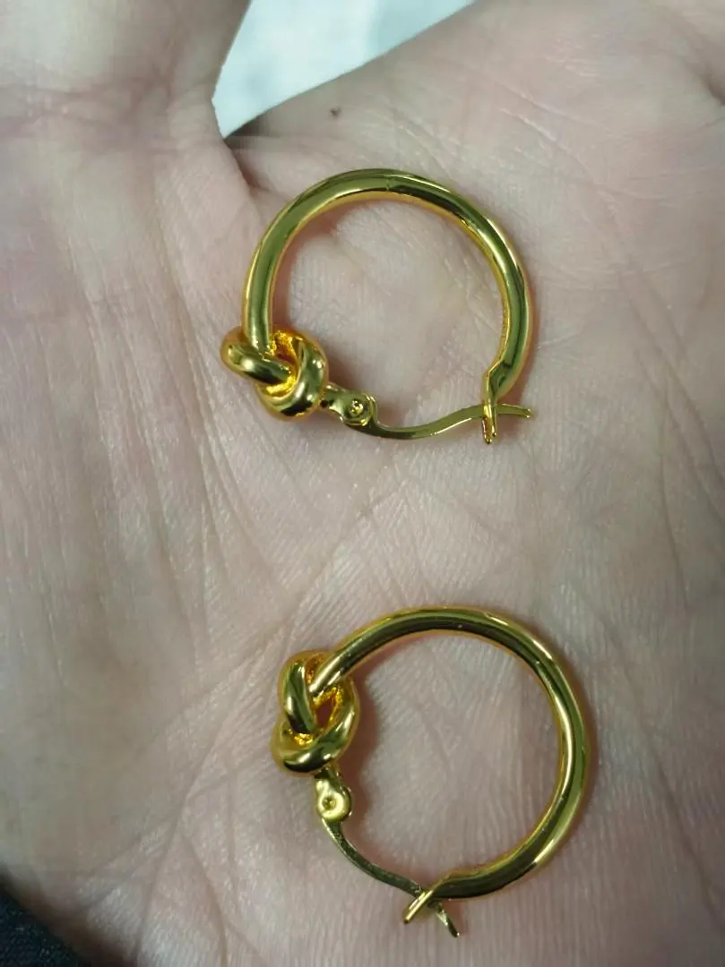 極美品 CELINE 金色耳環 結飾設計 的縮圖