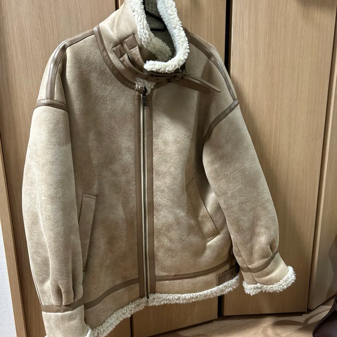 Thumbnail of Beige faux mouton jacket - Ungrid