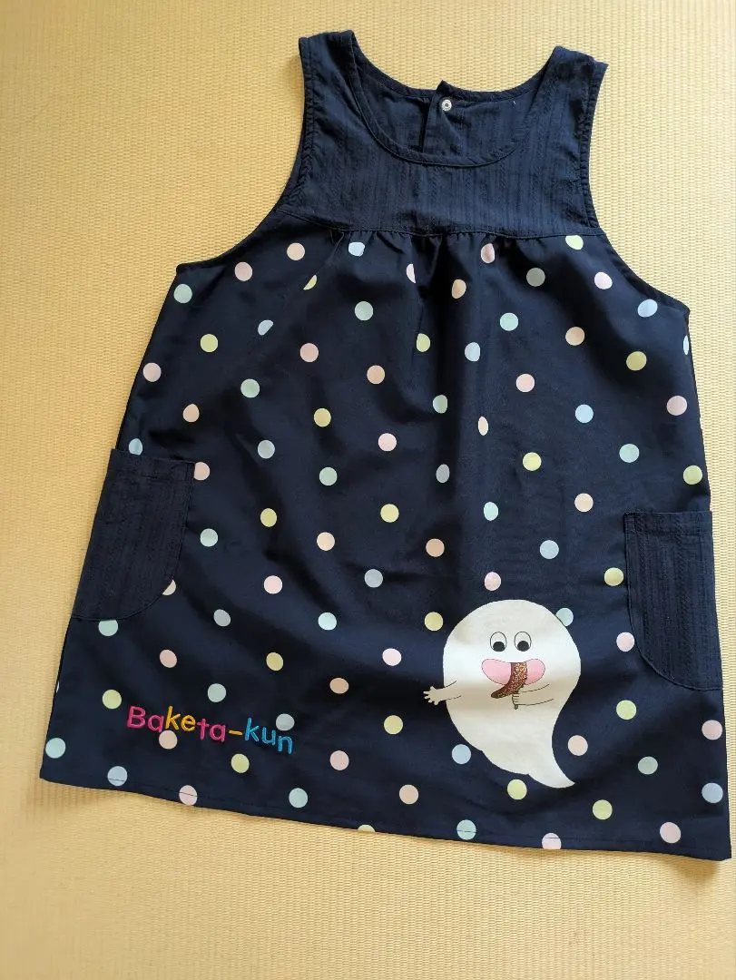 ☆完売品☆ ばけたくんさくらんぼエプロン ☆完売品☆ ばけたくんさくらんぼエプロン - メルカリ