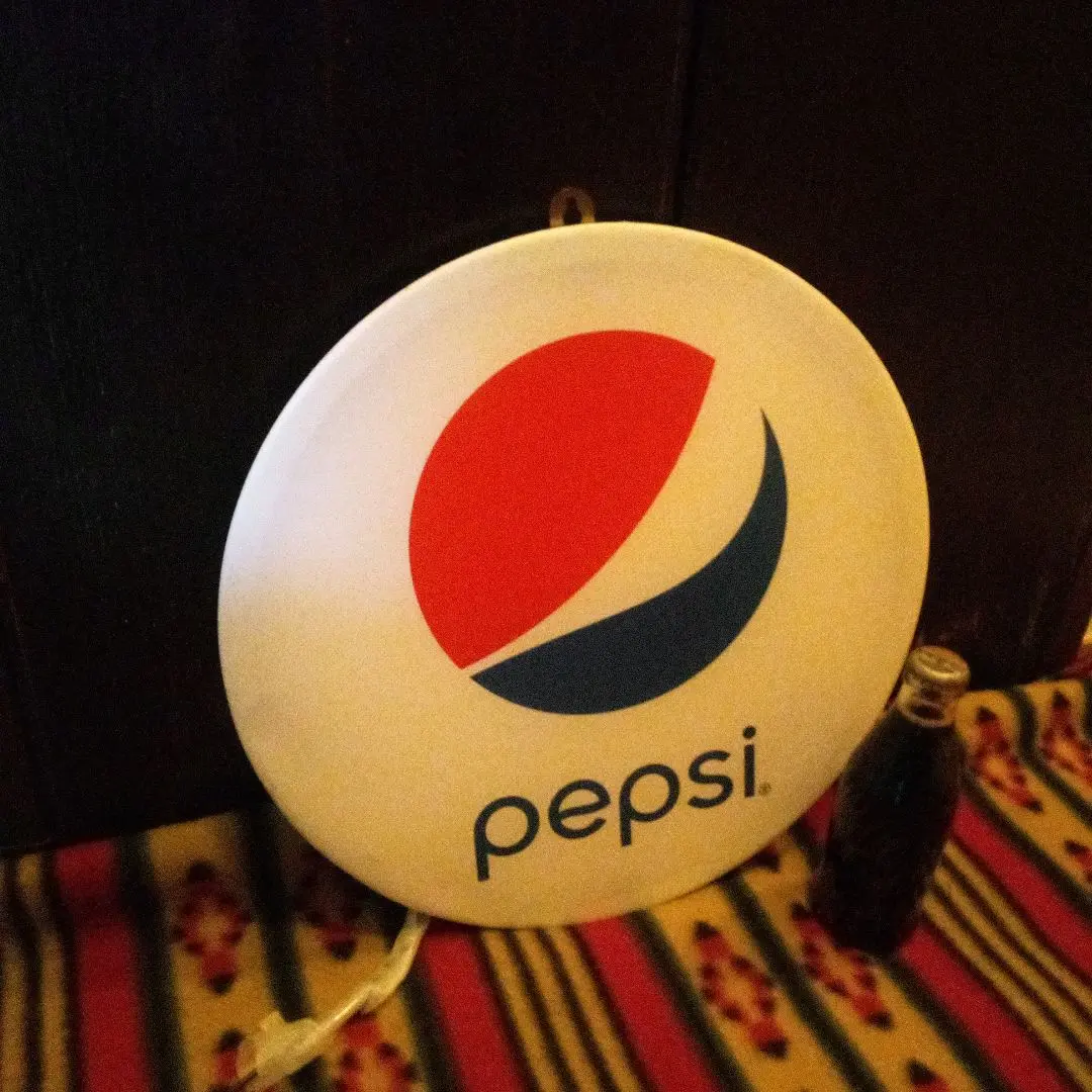 1970年代　ペプシコーラ　缶　ランプ　デスクライト　Pepsi アメトイ 希少！ 1970年代 ペプシコーラ ステンドグラス ボトルランプ