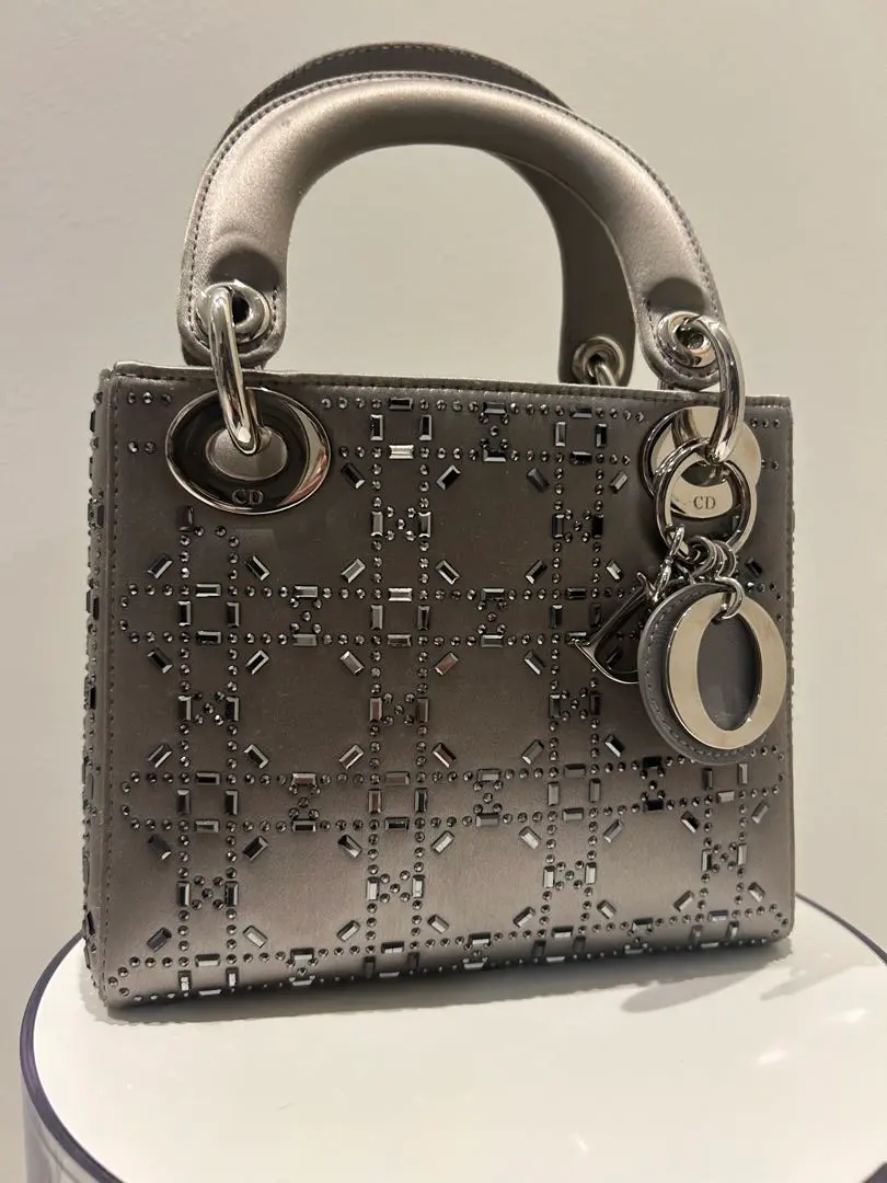 国内発送 ディオール レディ 装飾サテン Dior レディディオール サテン - メルカリ