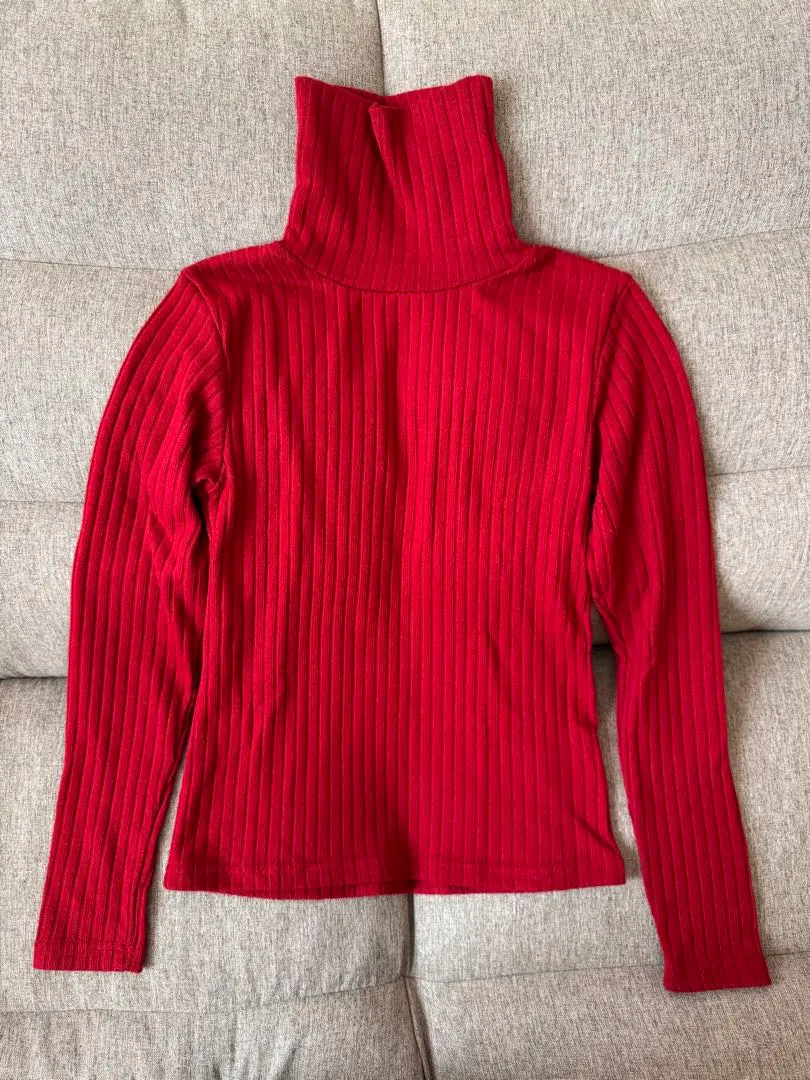 Thumbnail of Red Ribbed Turtleneck Sweater, Size M