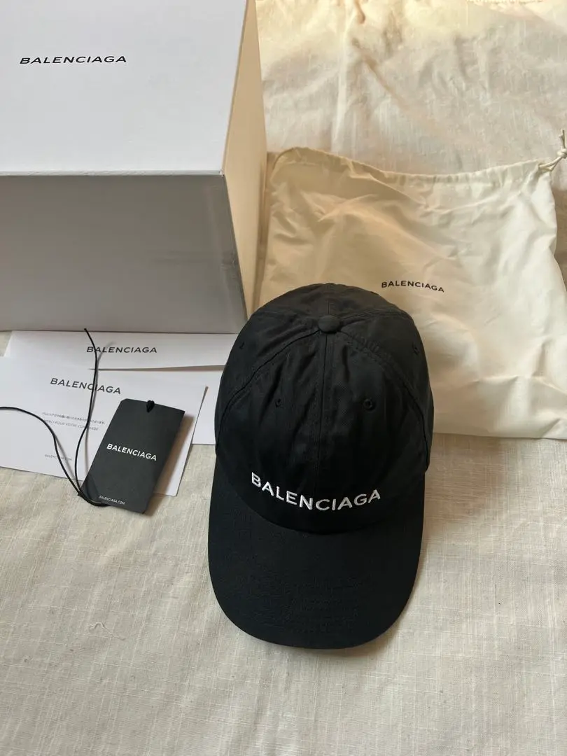 BALENCIAGA POLITICAL CAMPAIGN PRESIDENTIAL BASEBALL HAT 2017