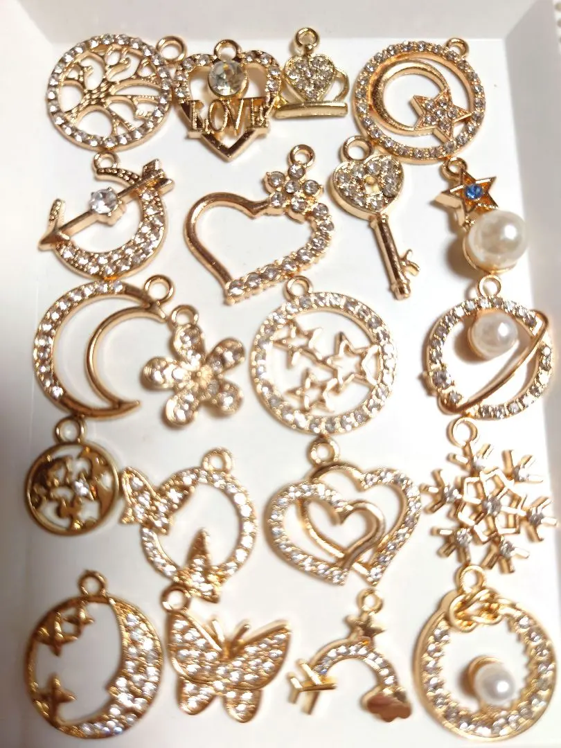 現貨1 條鑲水鑽吊飾20個 手作材料 的縮圖