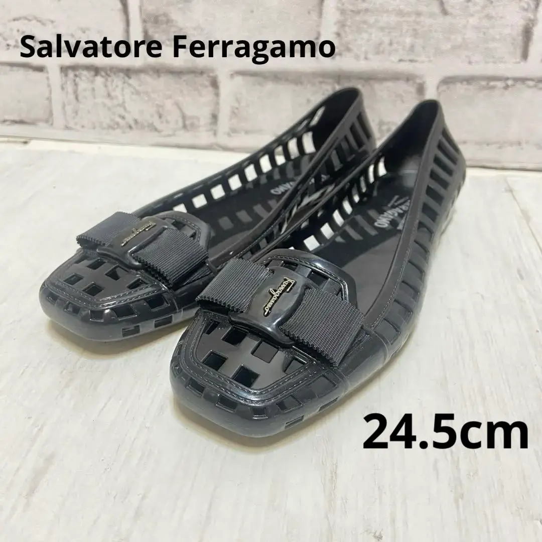 Salvatore Ferragamo - 良品 フェラガモ ヴァラ金具 フラット