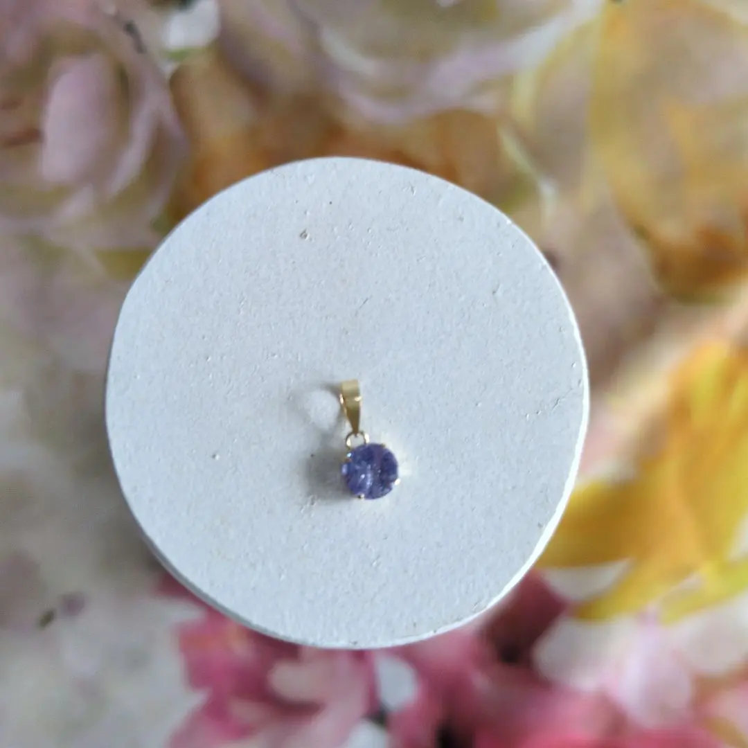 ♥新品♥K18 坦桑石 項鍊墜飾 0.60ct 的縮圖