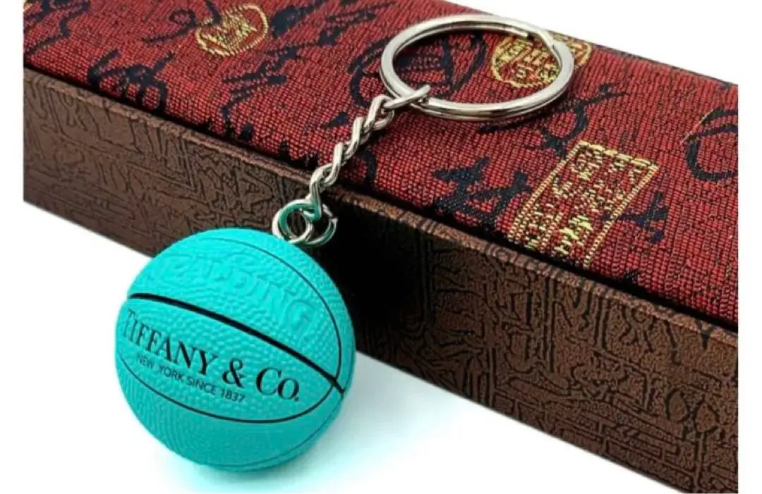 未使用級✨ティファニー　キーホルダー　チャーム　バスケットボール　ノベルティ 未使用 Tiffany & Co ティファニー キーホルダー バスケットボール