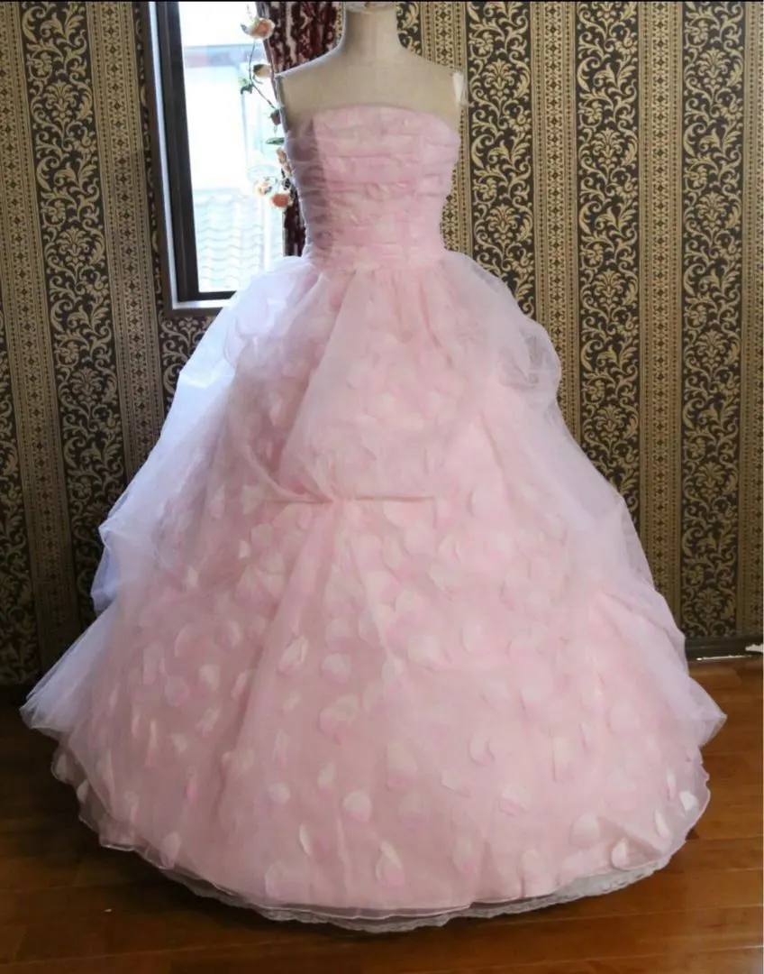 シェーナドゥーノ神田うの高級ウエディングドレス7号Sサイズピンクカラードレス Scena D'uno（シェーナ・ドゥーノ）｜【公式】ウェディング