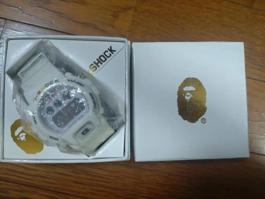 【希少】G-SHOCK DW-6900 エイプ Gショック 限定品 白 新品電池 希少】G-SHOCK DW-6900 エイプ Gショック 限定品 白 新品電池-の