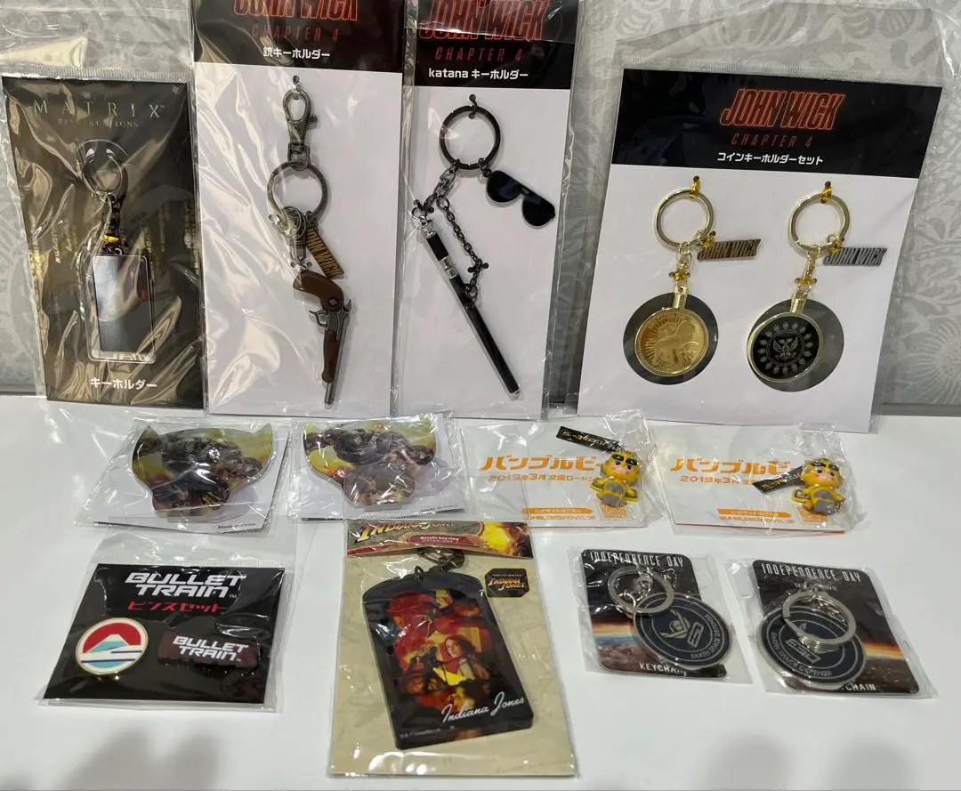 ジョンウィック4　銃&katanaキーホルダーセット Amazon.co.jp: ジョン・ウィック：コンセクエンス 銃