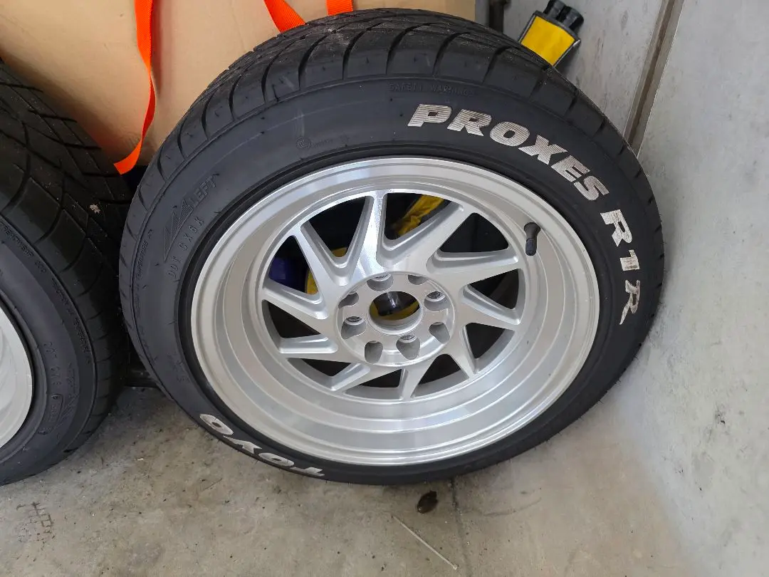 ENKEI GTC01 TOYO PROXES R1R付き Enkei Racing Series GTC01RR