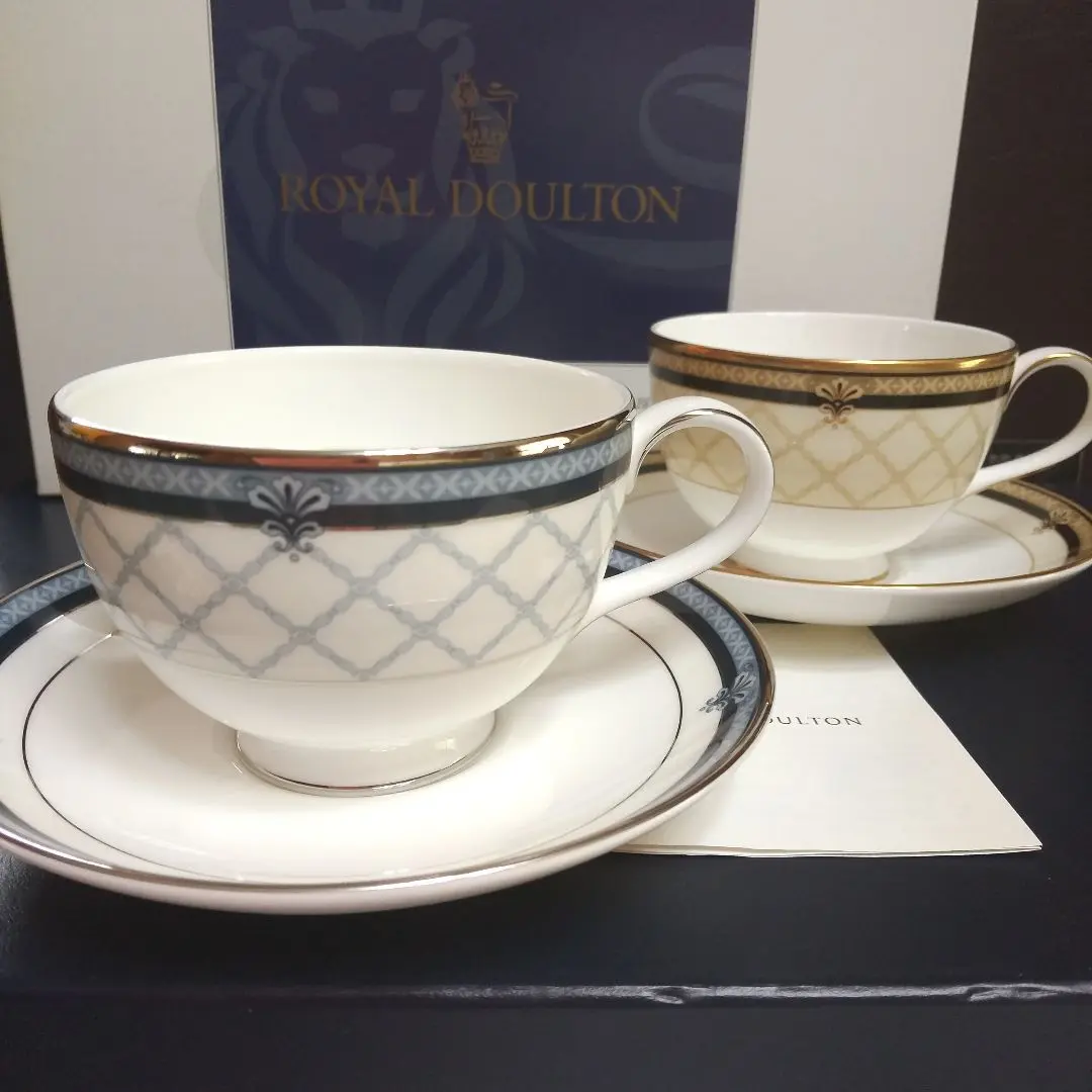 ロイヤル・ドルトン　イヤープレート　２００２年 ROYAL DOULTON (ロイヤルドルトン) イヤープレート 2002年