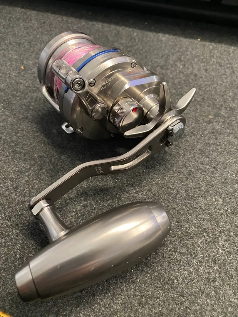 DAIWA - 【中古/美品】 ダイワ 15 ソルティガ 15H-SJ   /SO060M Yahoo!オークション -「ソルティガ15h sj」の落札相場・落札価格