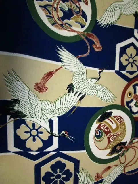 男AF=80★鶴*飛鶴*寶盡*人絹*古布碎布★一閑張/掛毯 的縮圖