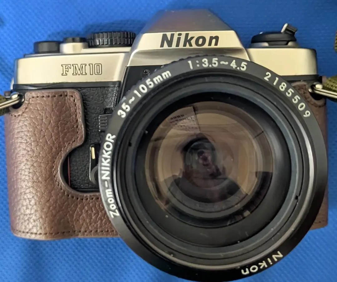 NIKON　一眼レフフィルムカメラFM10一レンズ35から70mm付き通電確認済 Amazon | Nikon 一眼レフカメラ FM10 標準セット(FM10ボディー