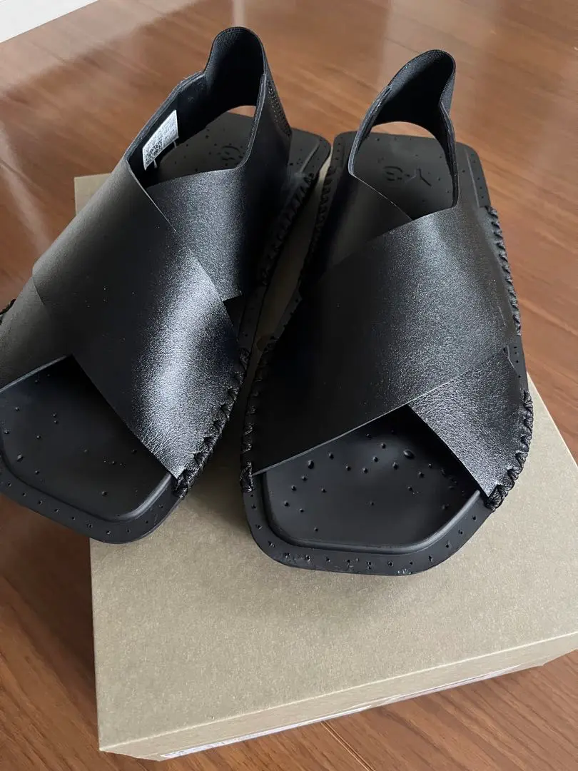 2025年最新】y-3 adiletteの人気アイテム - メルカリ