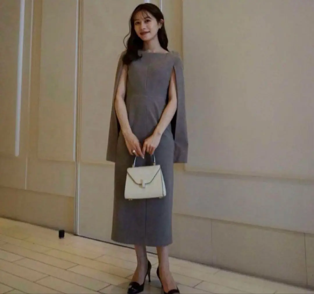 Laubeblanc Narrow line Cape Dress未使用 Narrow line Cape Dress – L'AUBE BLANC
