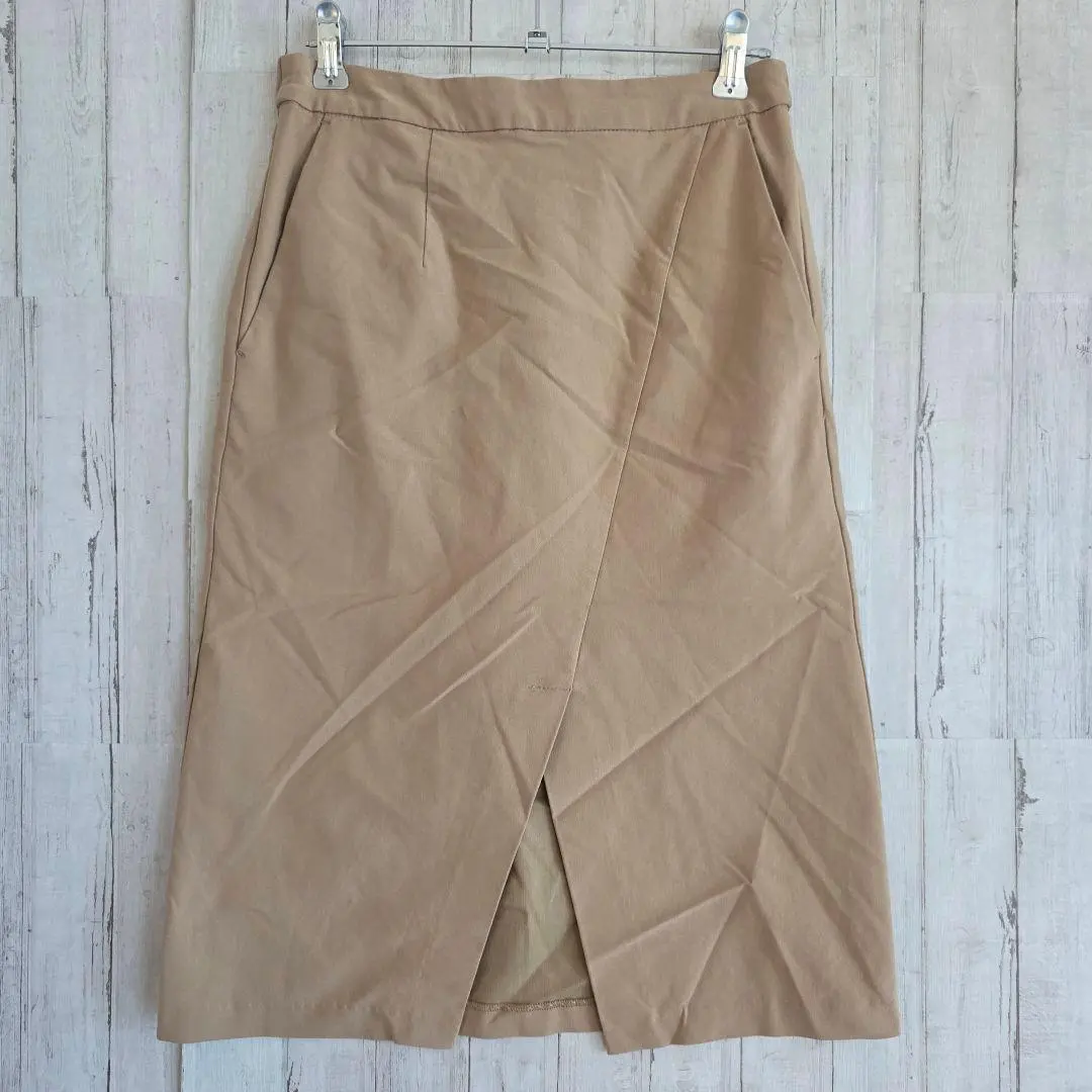 Thumbnail of SENSE OF PLACE - Tight Skirt - Front Slit - Size M - Elegant - Clean Look