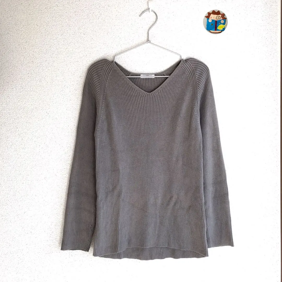 Thumbnail of ITEMS Rib Knit / Cut and Sew / Knit / V-Neck / Long Sleeve / Gray