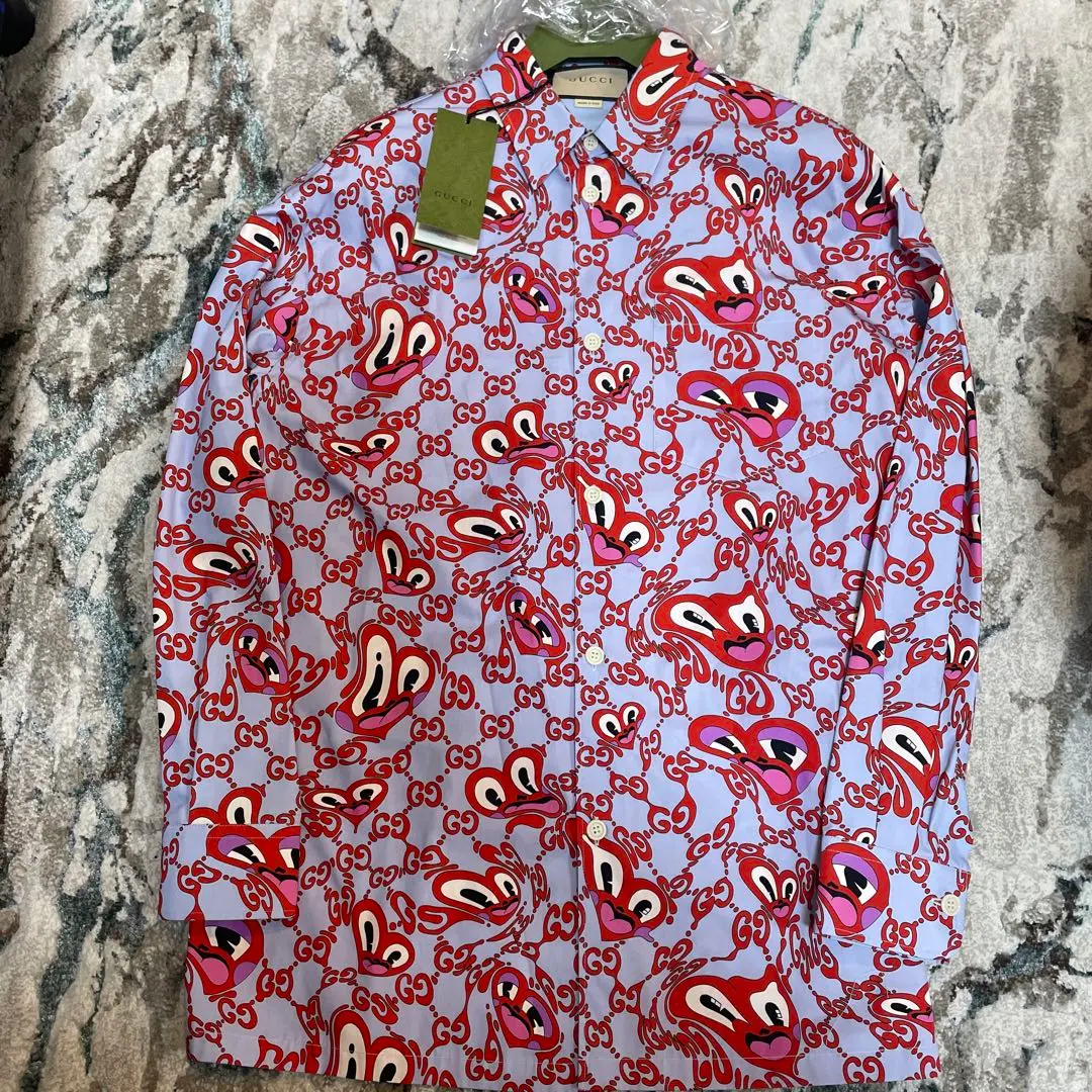 GUCCI 日本未入荷　ハティスチュワートデニムジャケット　グッチ　未使用正規品 GUCCI グッチ デニムジャケット 刺繍 ブルー 花柄 マルチカラー
