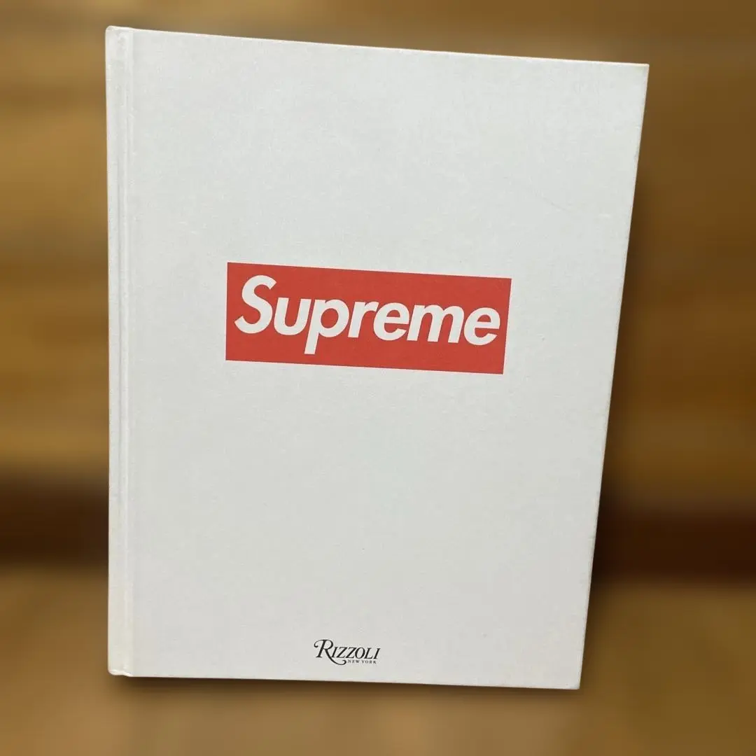 2025年最新】supreme rizzoliの人気アイテム - メルカリ