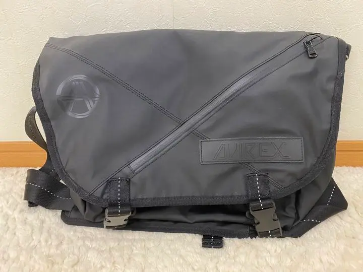 美品 AVIREX Samsonite RED ブラック メッセンジャーバッグ 1531400002072_0101.jpg