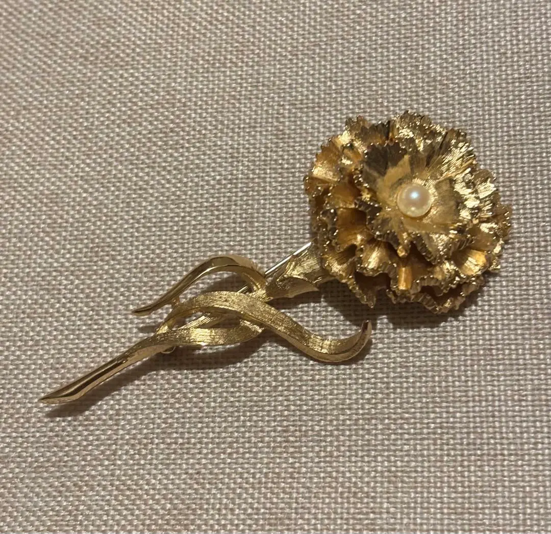 Thumbnail of Unused Nina Ricci Gold Pearl Single Flower Brooch Vintage