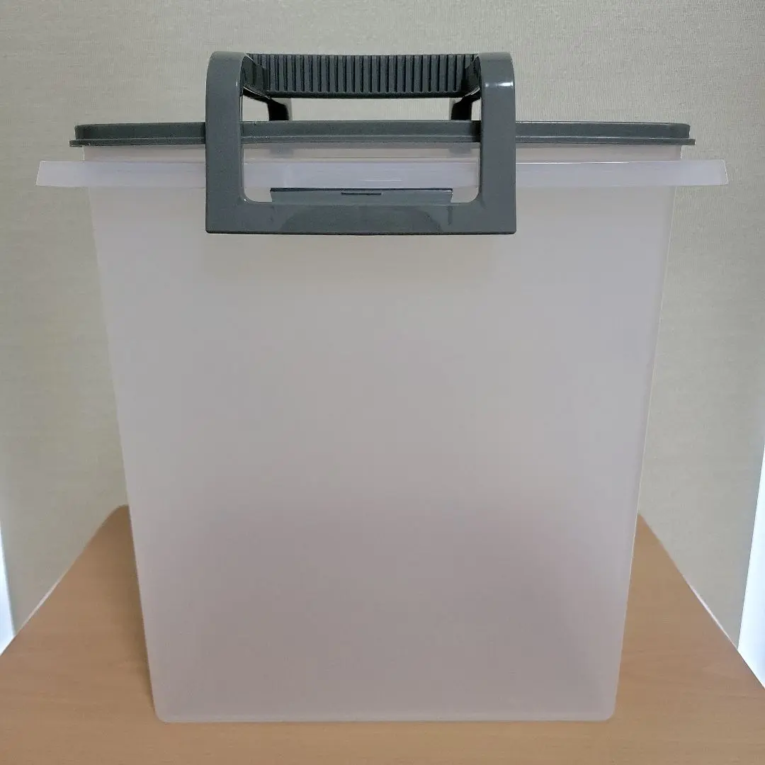 【中古品・美品】タッパーウェア　5キロキーパー　3点セット 中古品・美品】タッパーウェア 5キロキーパー 3点セット - メルカリ