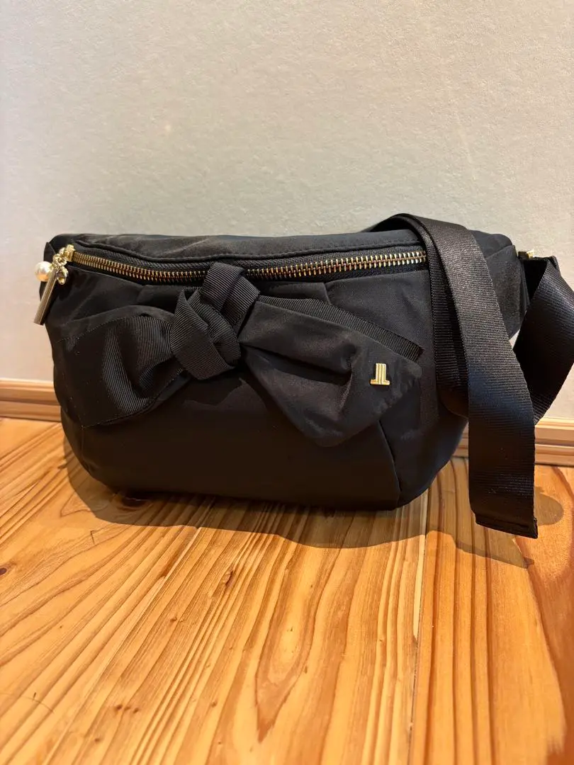 未使用品✨LANVIN ランバンオンブルー ボディバッグ ウエストポーチ リボン 2025年最新】ランバンオンブルー レディース ボディバッグ