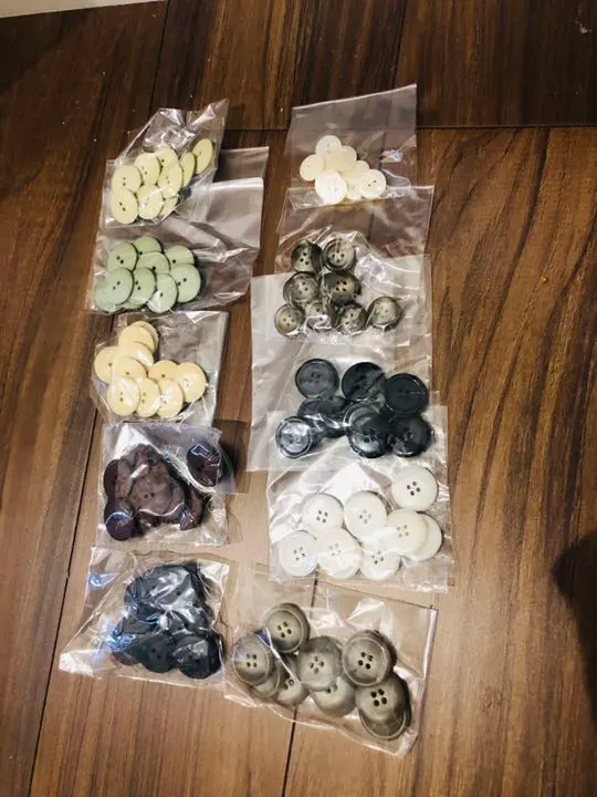 Thumbnail of Button assortment
