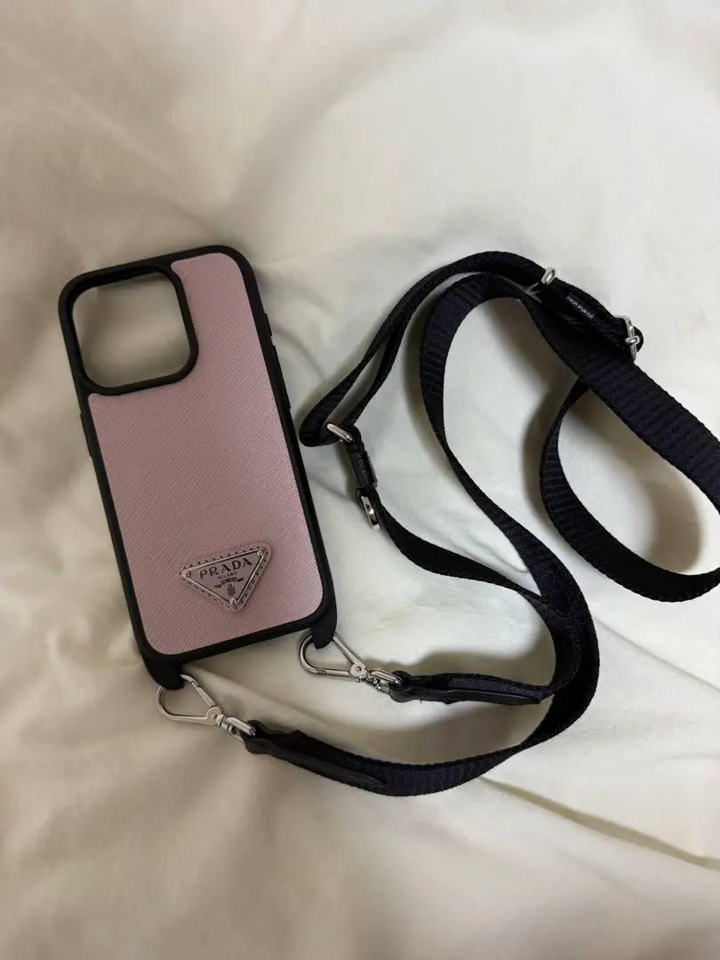 PRADA - PRADA(プラダ) 携帯ストラップ - 黒×シルバー 2025年最新】プラダ 携帯ストラップの人気アイテム - メルカリ