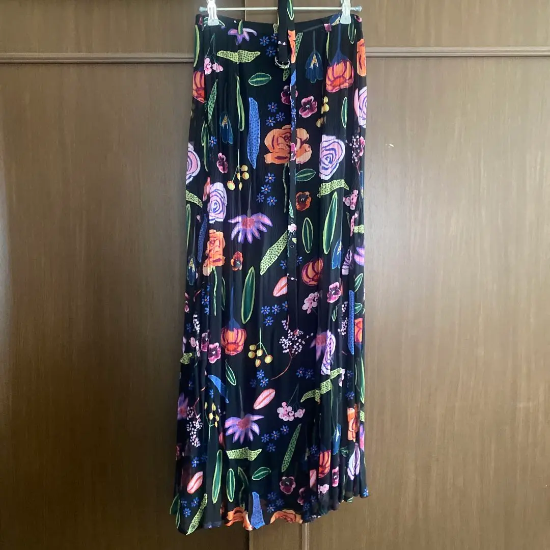 #バウムウンドヘルガーデン　定価38000円unit&guest スカート　美品 セール】【BAUM UND PFERDGARTEN/バウムウンドヘルガーデン