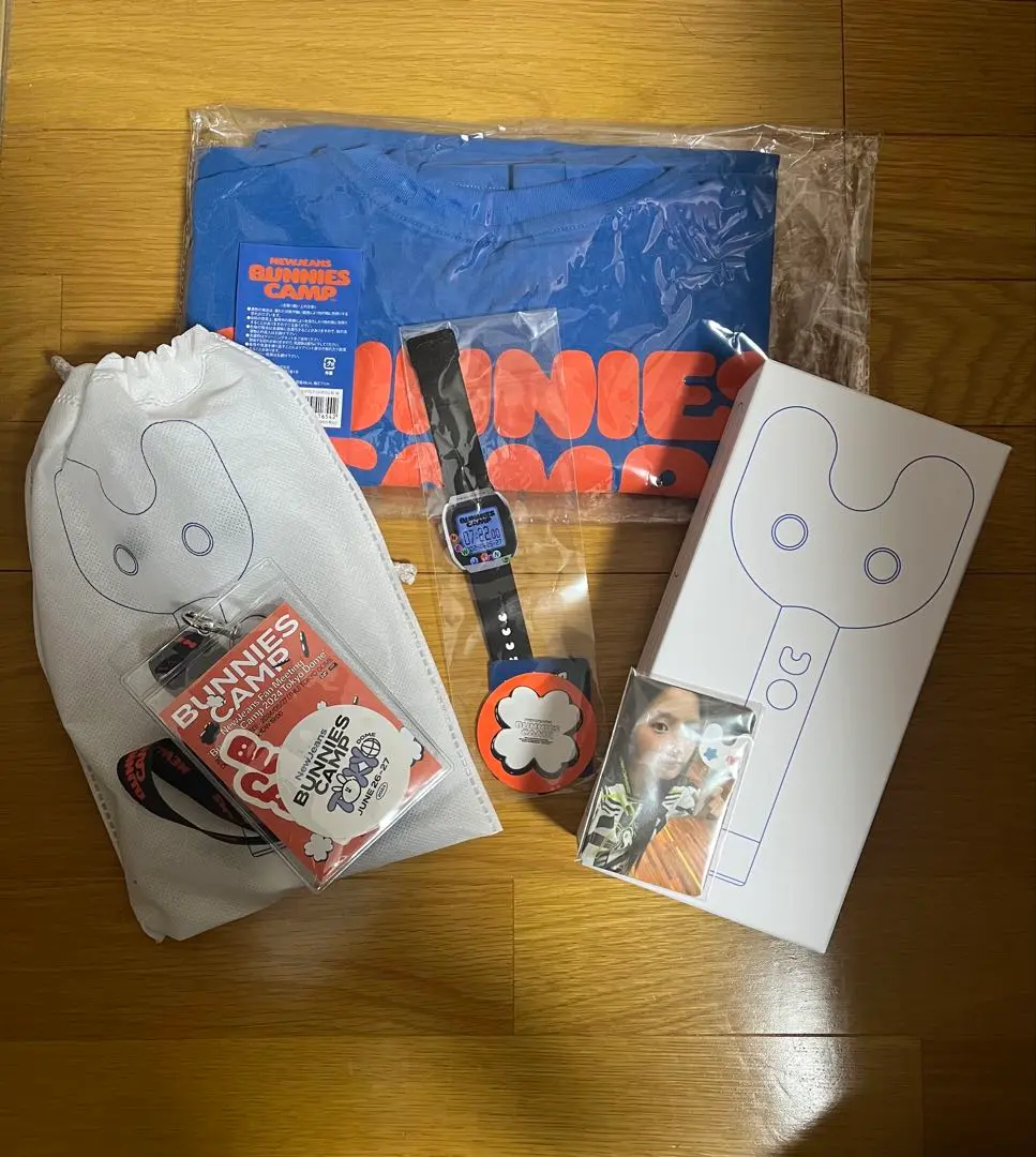 ニュージーンズ東京ドーム　Tシャツ青Mサイズ ニュージーンズ東京ドーム Tシャツ青Mサイズ