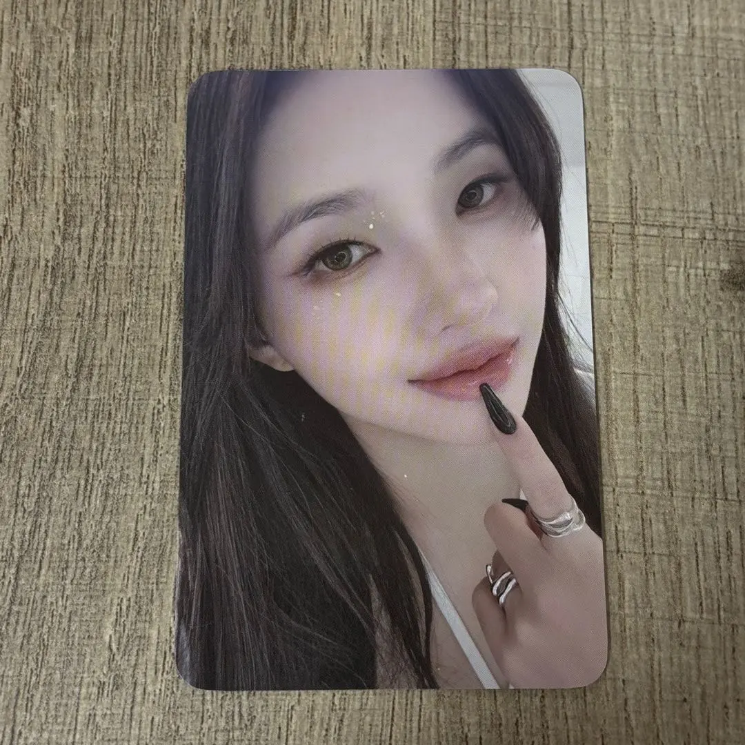 Thumbnail of (G)I-DLE 2 Super Lady Ktown4u Benefit Photocard Soyeon