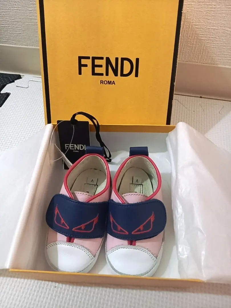FENDI キッズホワイトスニーカーモンスター33 22cm