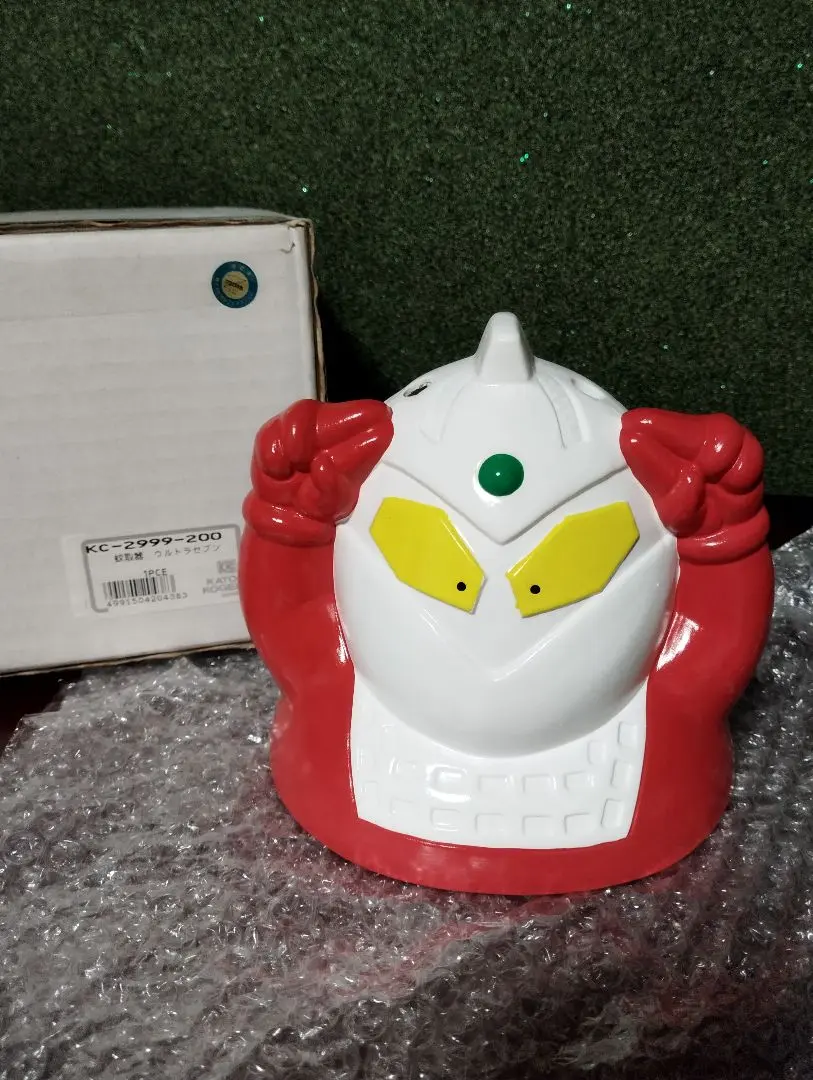 ウルトラマン フィギュア型貯金箱と蚊取り線香(セトモノ) ウルトラマン フィギュア型貯金箱と蚊取り線香(セトモノ) - メルカリ