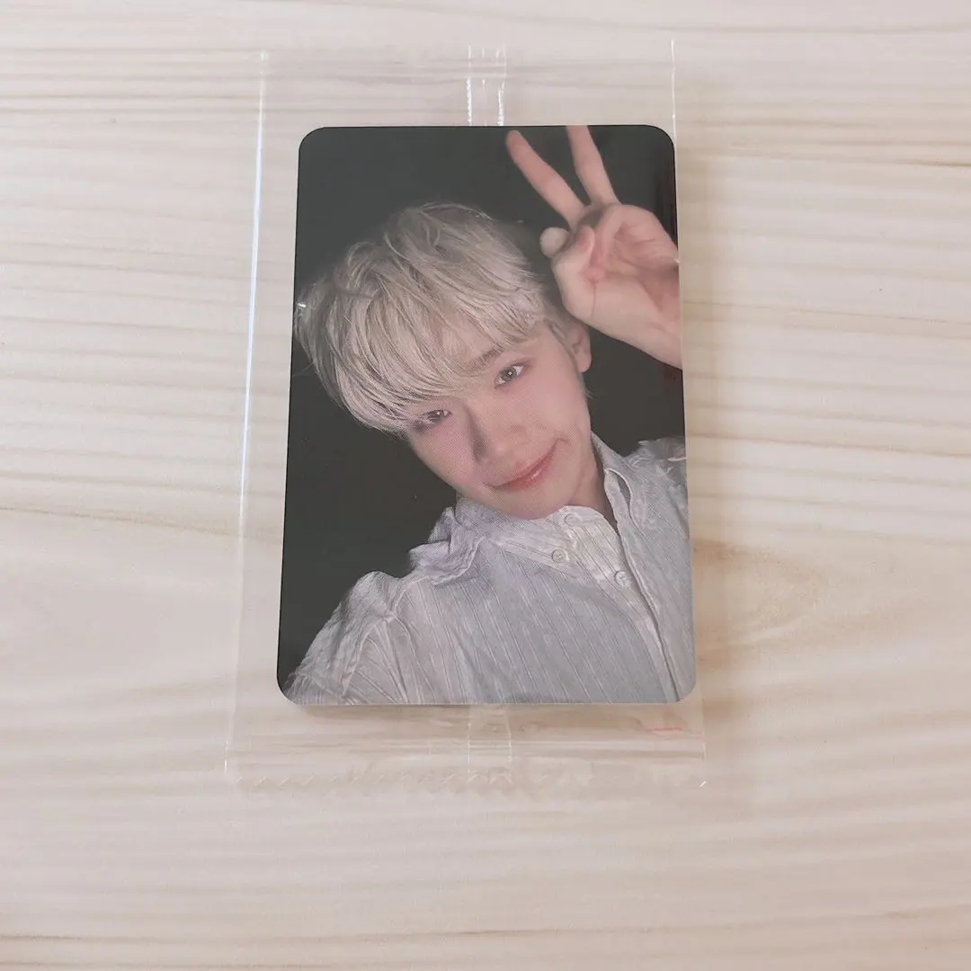 Thumbnail of Kim Taeyeon photocards (from Ketapo)