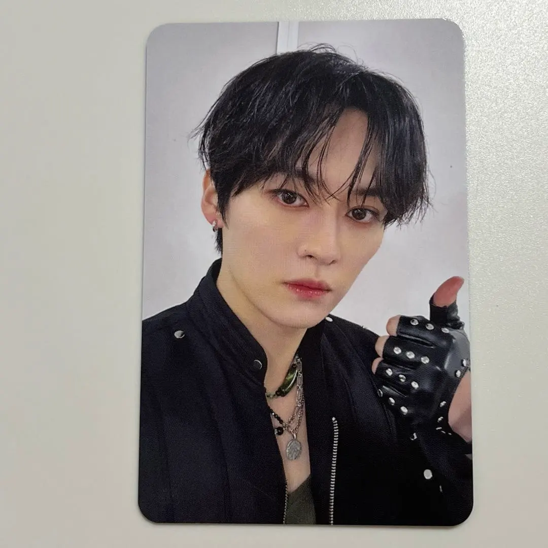 Thumbnail of Lee Know (of Stray Kids) Seoul concert STAY 4th term photocard, August 31st (Day 3)