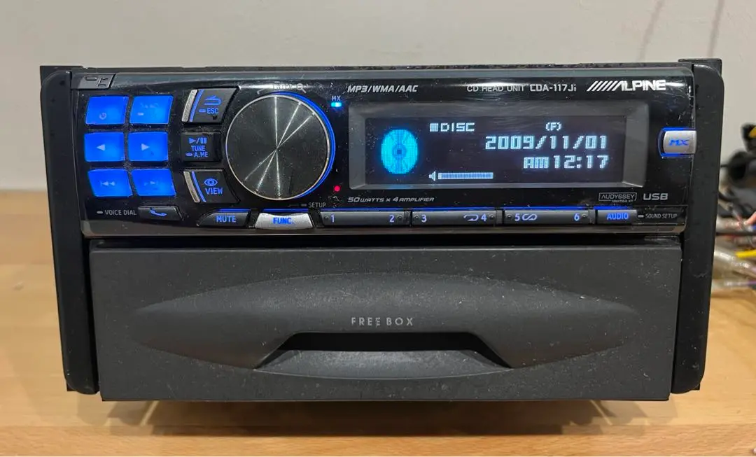 ALPINEの1DINデッキCDA-117Ji 中古品 保証付】 ALPINE アルパイン CDA-117Ji CD ヘッド ユニット