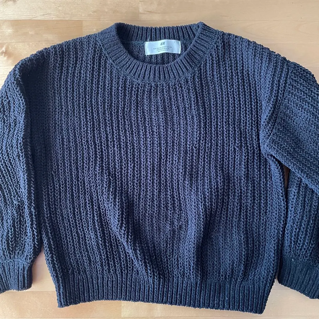 Thumbnail of H&M sweater (130cm)
