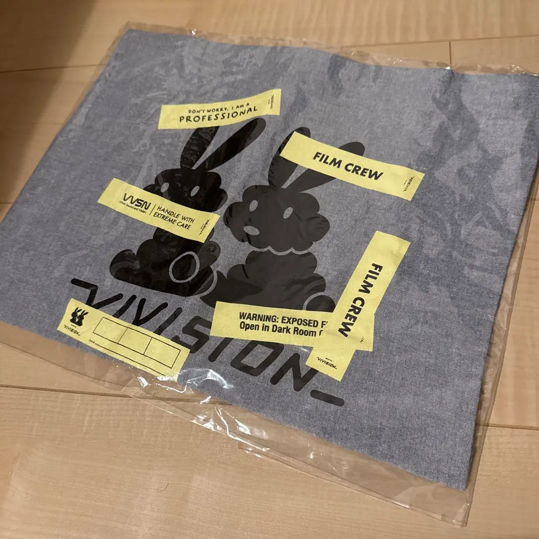 2025年最新】vivision tシャツの人気アイテム - メルカリ