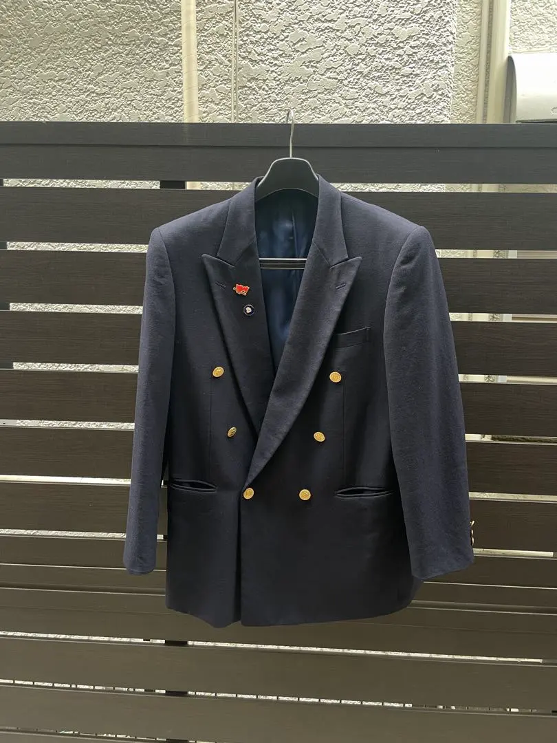 西裝外套 雙排扣 的縮圖